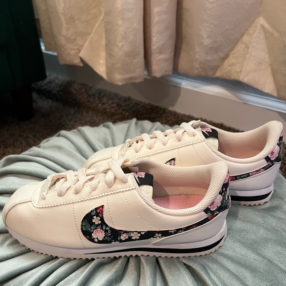 GORGEOUS YOUTH CORTEZ